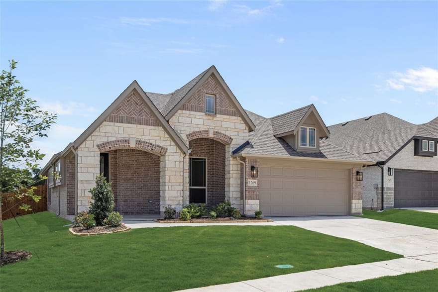 1269 Emily Drive, Trenton, Texas