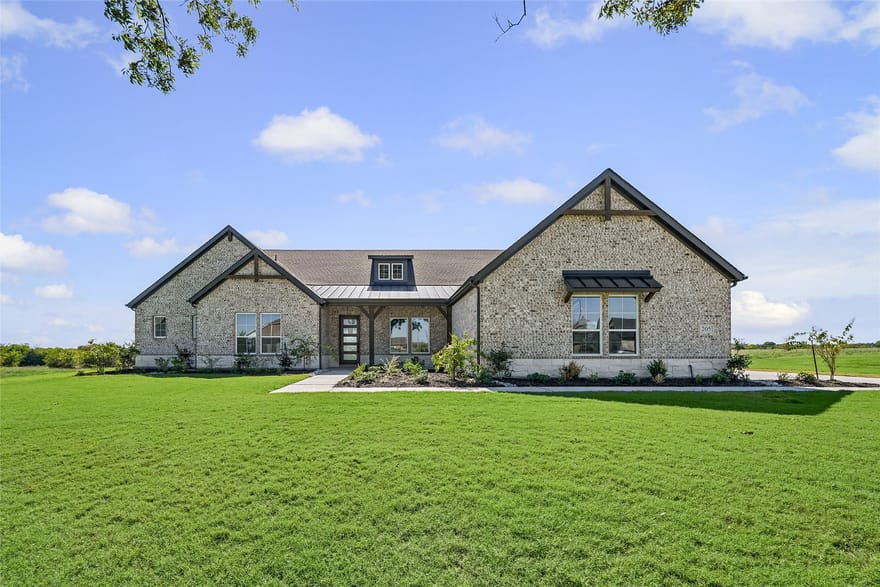 205 Cobb Road, Leonard, Texas