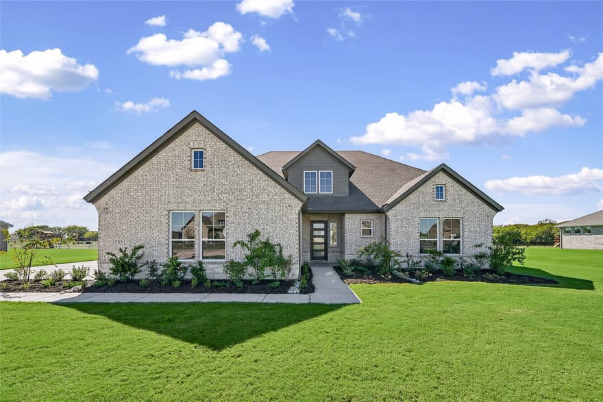 585 Brown Road, Leonard, Texas