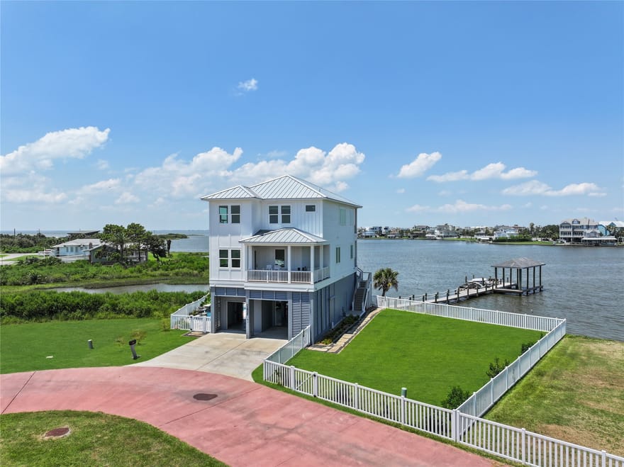 3515 Hudson Court, Galveston, Texas