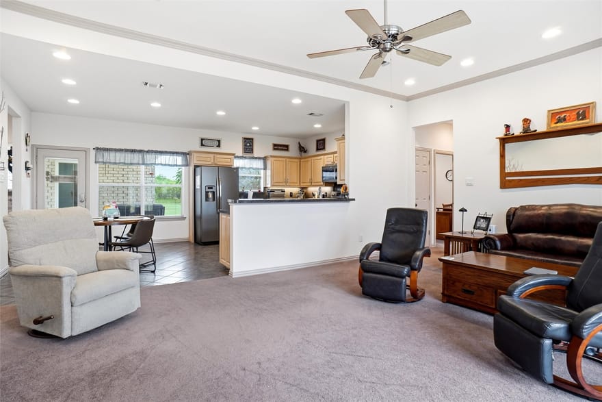 207 Bonita Drive, Granbury, Texas