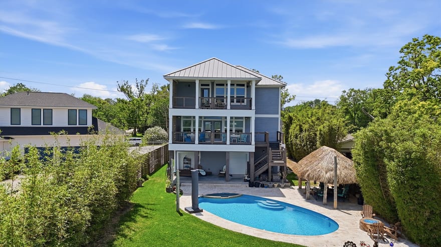 4019 Bayshore Drive, Bacliff, Texas