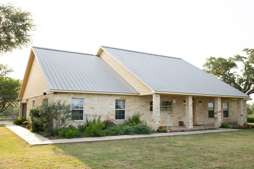 3240 Concrete Edgar Rd, Cuero, Texas