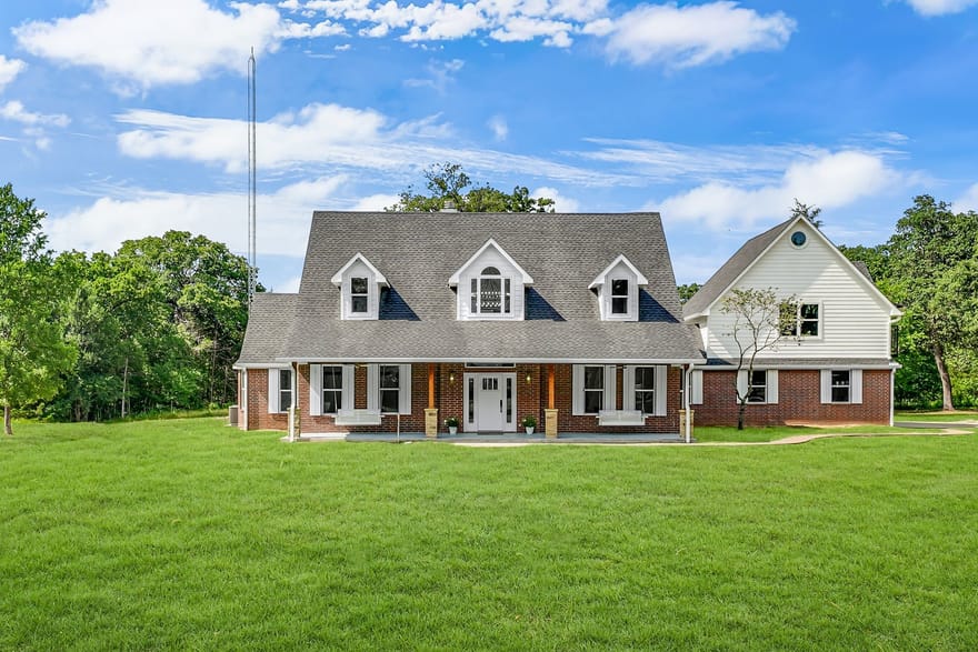 1037 Harrison Road, Denison, Texas