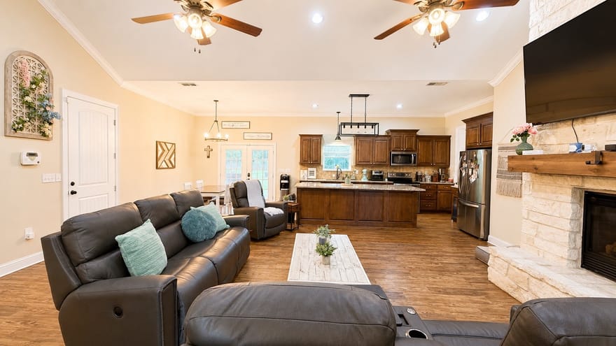 637 Cr 151, Carthage, Texas