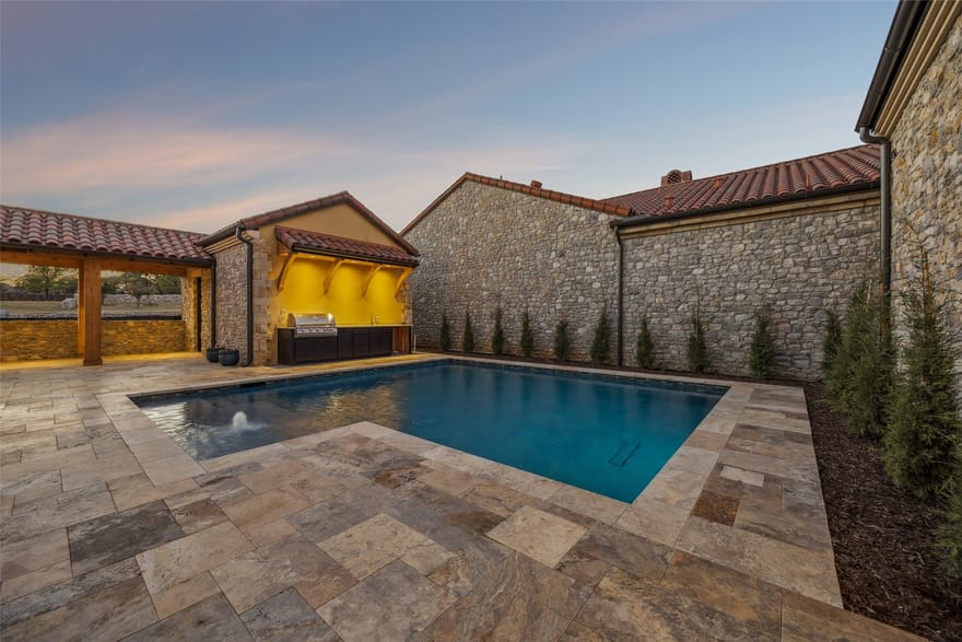 16 Catalonia Drive, Westlake, Texas