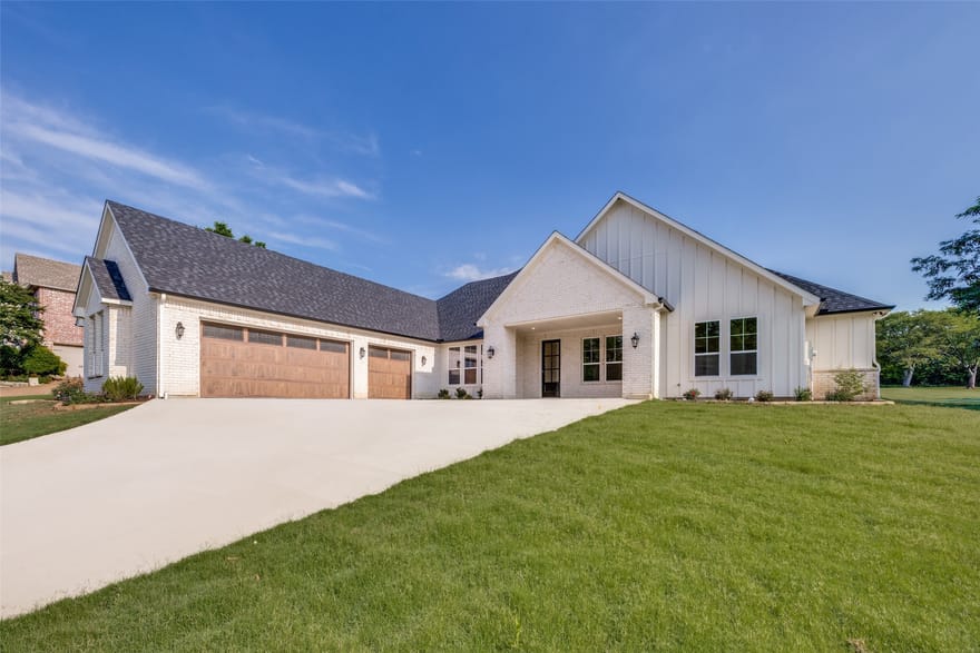 145 Eagle Chase Lane, Pottsboro, Texas
