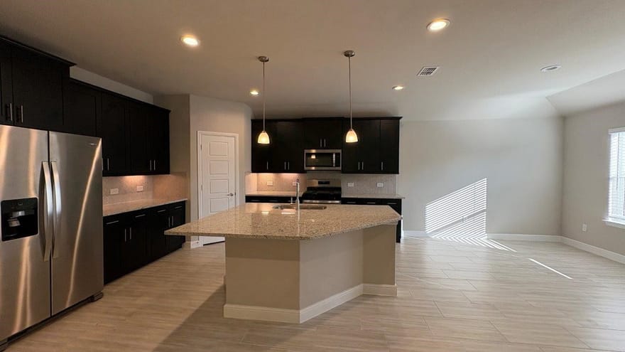 219 Sandstone Circle, Granbury, Texas