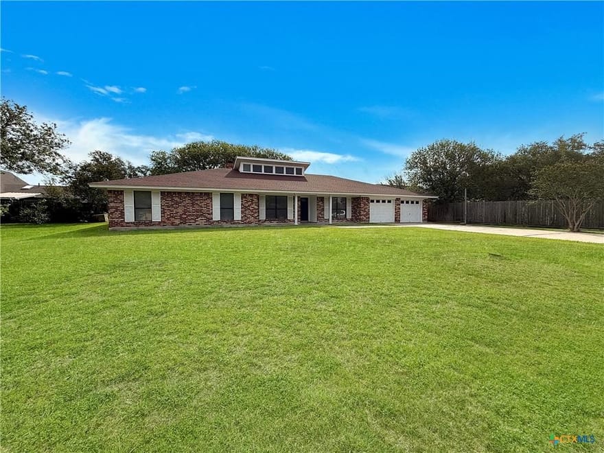 420 El Camino Real Street, Port Lavaca, Texas