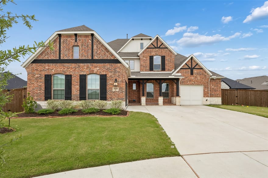 1800 Tall Grass Court, Mansfield, Texas