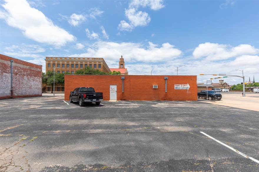 1241 N 3rd Street, Abilene, Texas