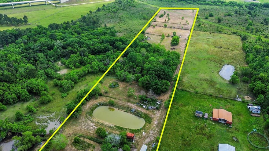 124 County Road 621, Dayton, Texas