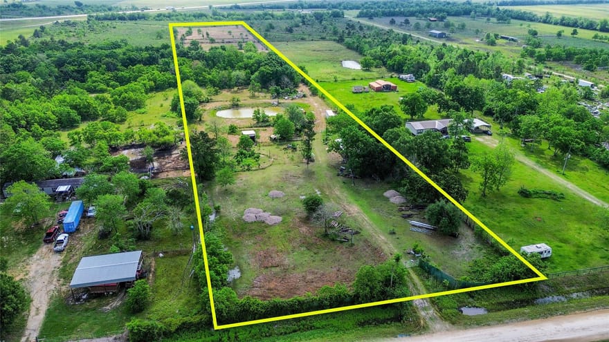124 County Road 621, Dayton, Texas
