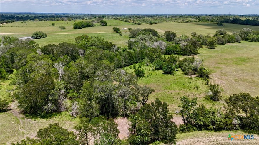 3703 Muehr Road, Weimar, Texas