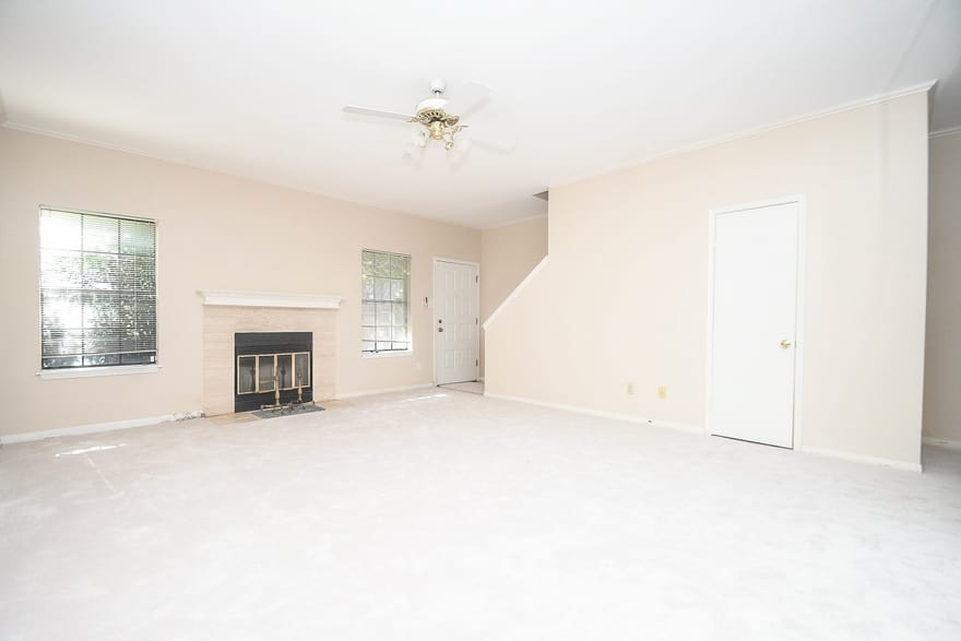 9800 Pagewood Lane, Houston, Texas