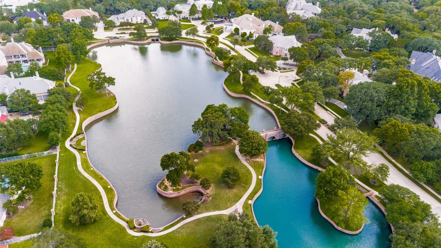 5511 Clermont Court, Colleyville, Texas