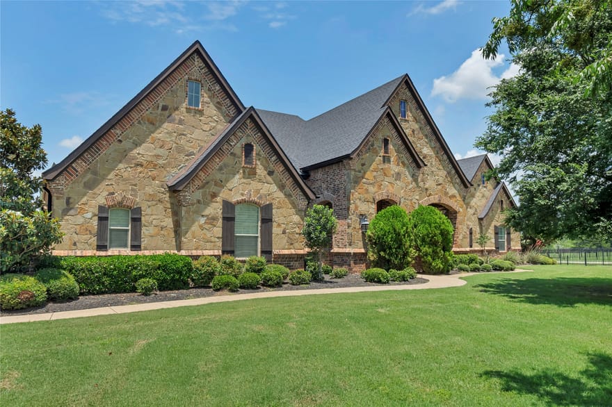 6412 Preferred Drive, Fort Worth, Texas