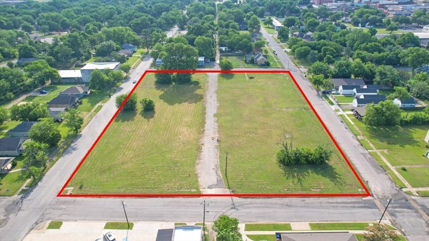 715 W Sears, Denison, Texas
