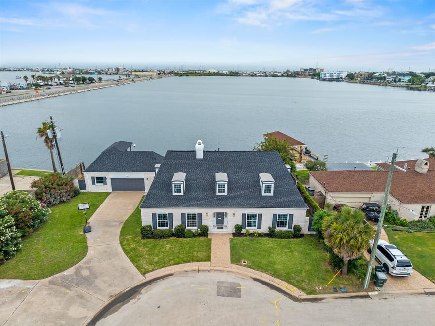 36 S Shore Drive, Galveston, Texas