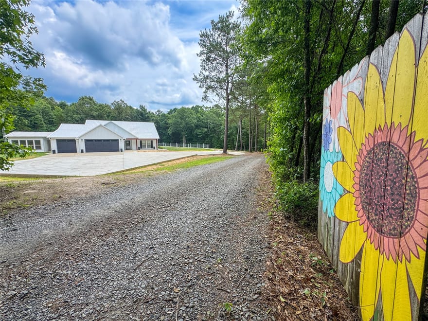 305 County Road 1145, Atlanta, Texas