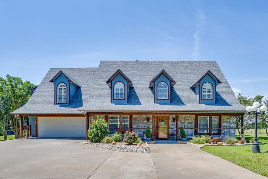 2100 Fm 3048, Cleburne, Texas