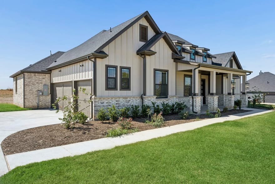7449 County Road 1127, Godley, Texas
