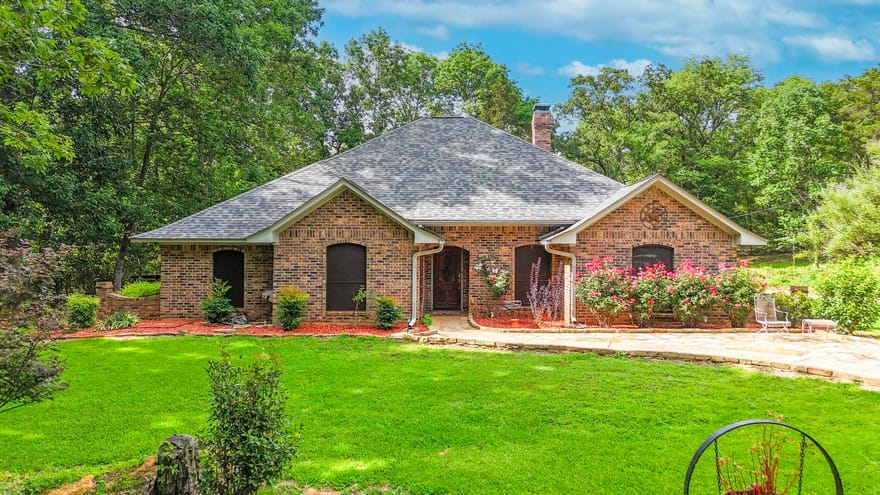 1749 E Us Highway 84, Palestine, Texas
