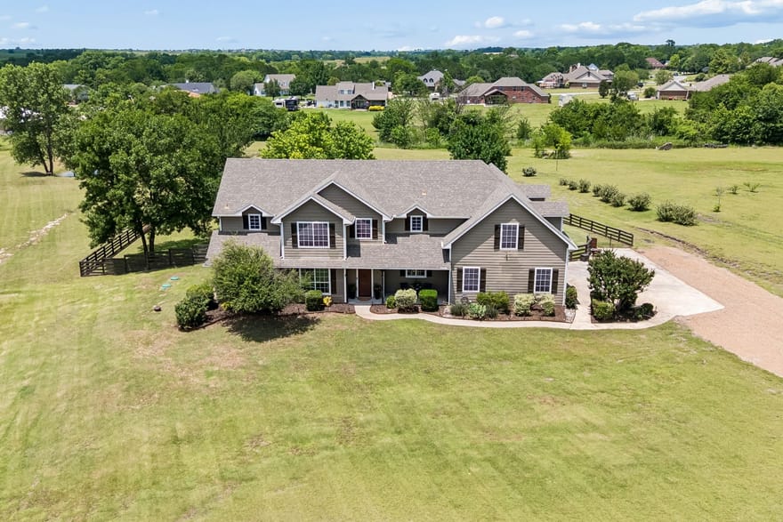 117 Galvan Lane, Van Alstyne, Texas