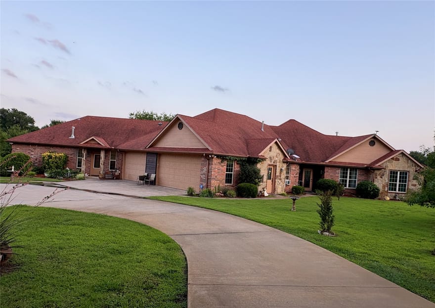 3084 Hagerman Road, Pottsboro, Texas