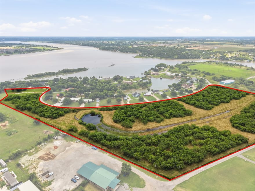 3212 Sunrise Court, Granbury, Texas