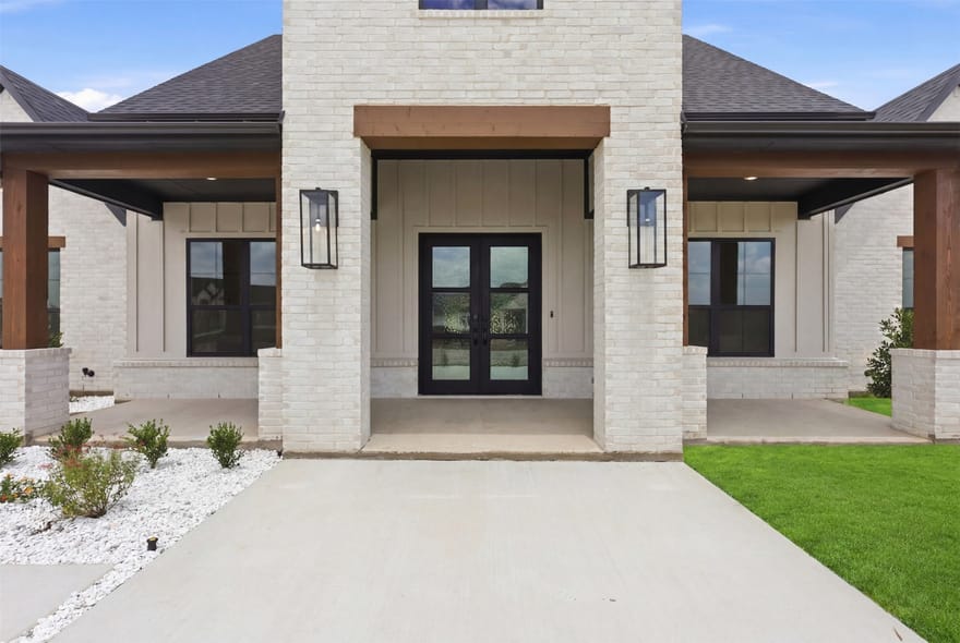 1024 Ranch Vista Road, Granbury, Texas