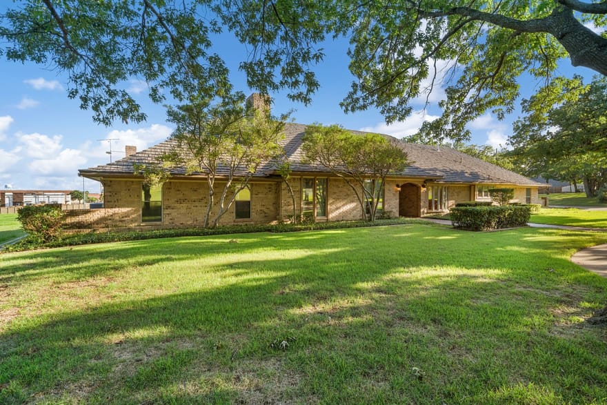 8920 Martin Drive, North Richland Hills, Texas