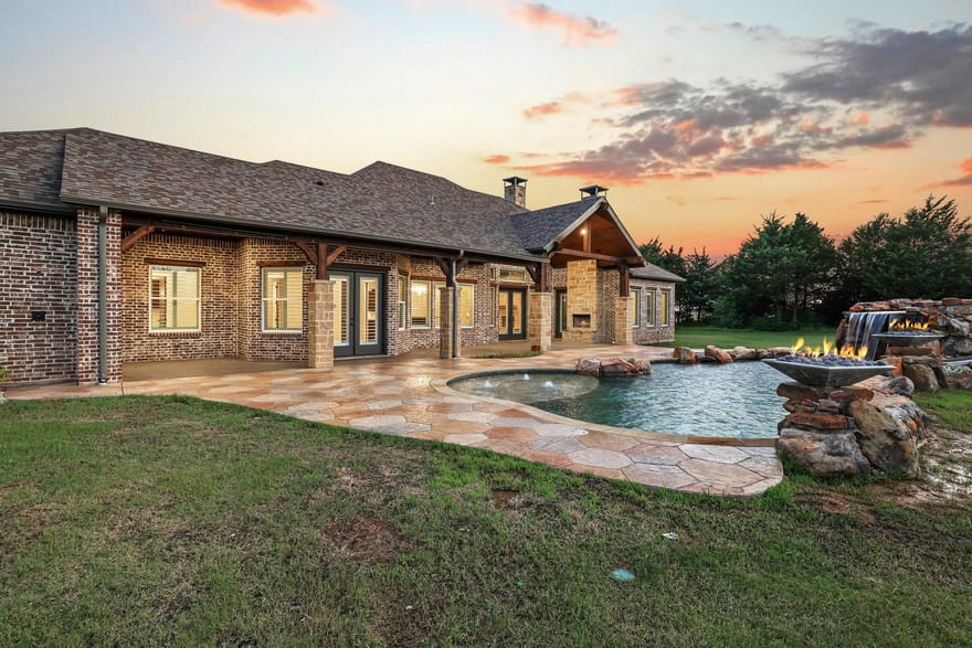 231 Geis Drive, Pottsboro, Texas
