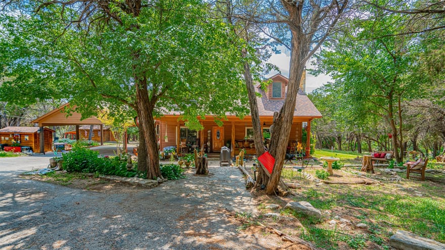 1129 County Road 306 #b, Glen Rose, Texas