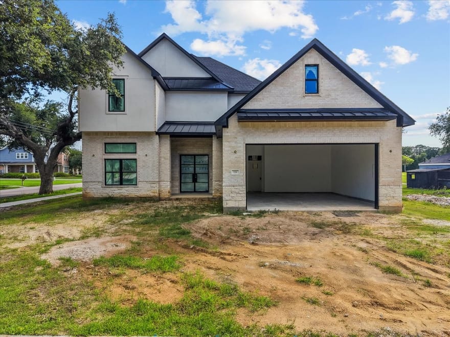 721 S Kansas Avenue, League City, Texas