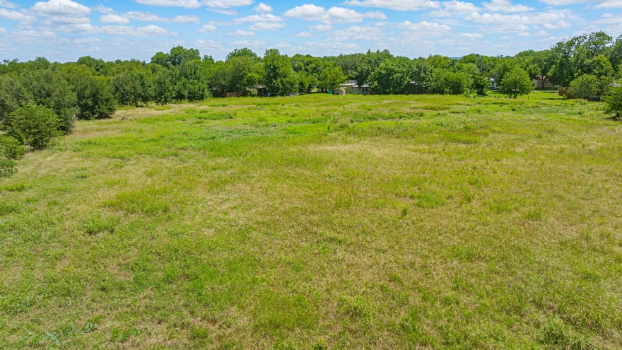 912 W Bridge Street, Granbury, Texas