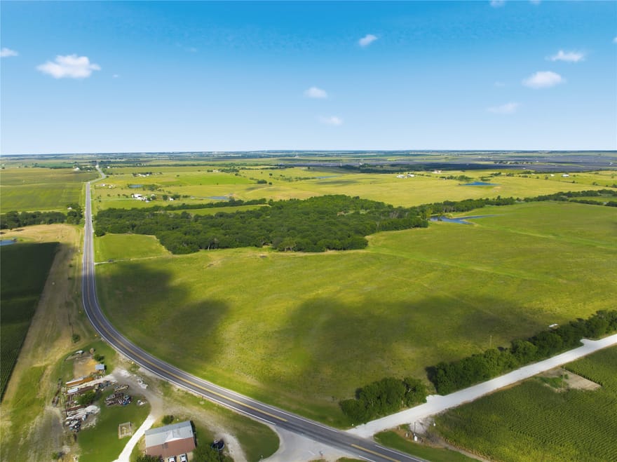 Tract 1 Fm 2114, Abbott, Texas