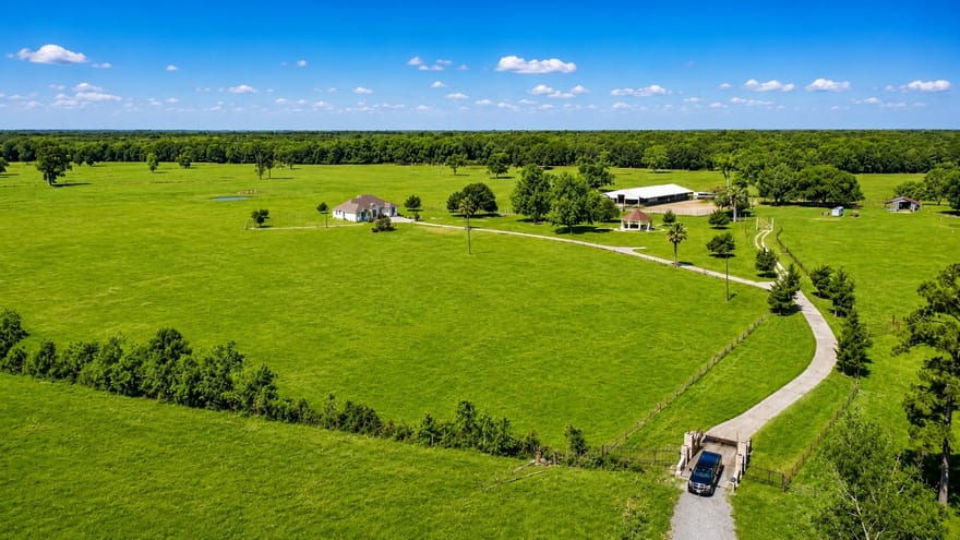 130 Duncan Lane, Liberty, Texas