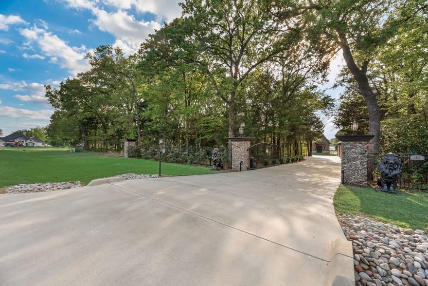 146 SE County Road 2230k, Corsicana, Texas