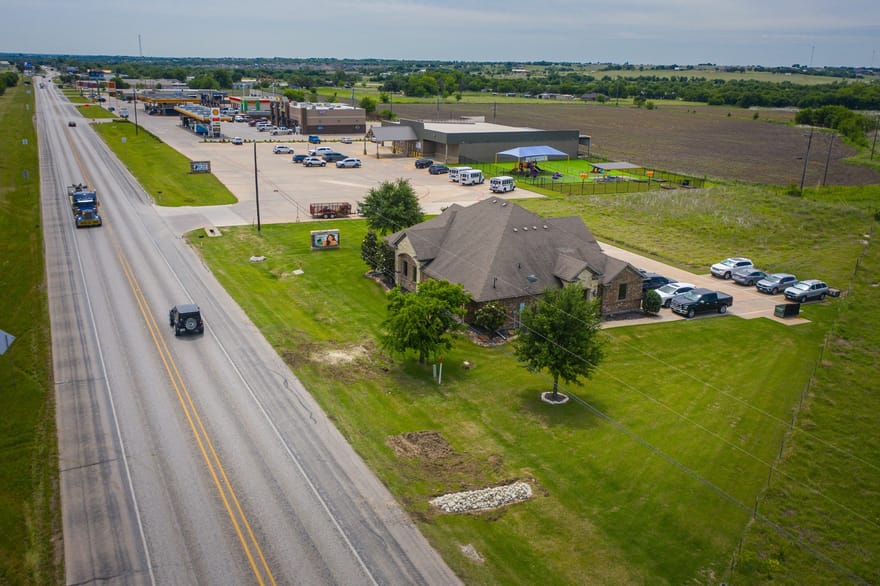 8905 N Highway 171, Godley, Texas