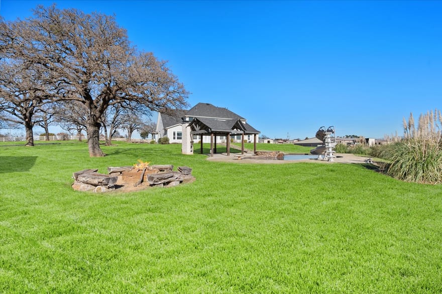 6056 Bennett Lawson Road, Mansfield, Texas