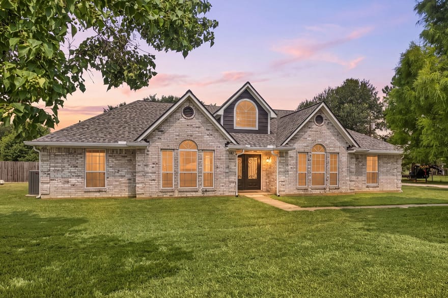 141 County Road 2209, Cleveland, Texas