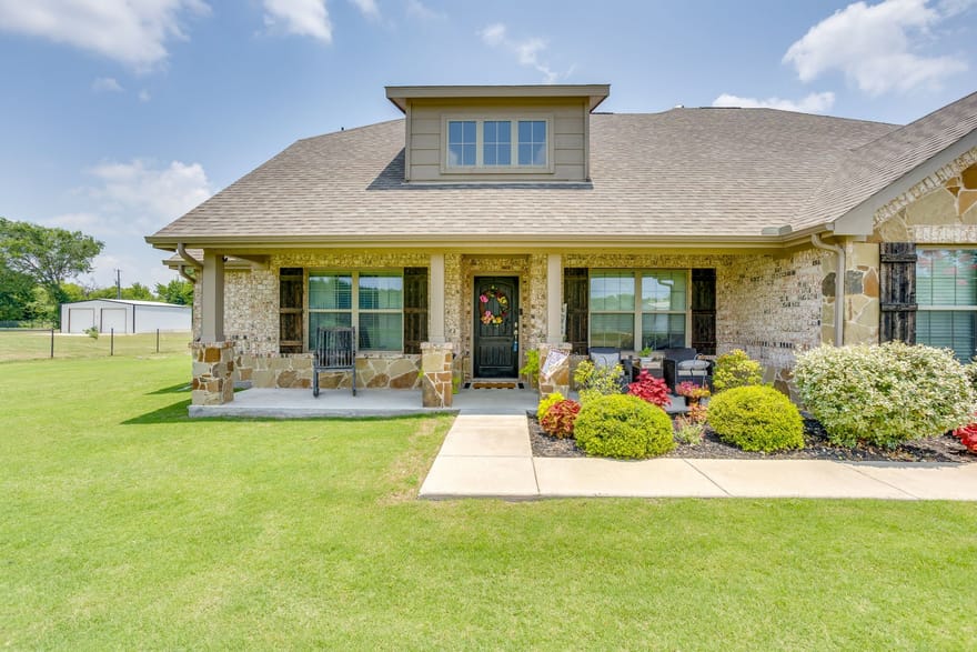 7809 Emersyn Drive, Rio Vista, Texas