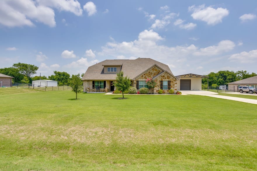 7809 Emersyn Drive, Rio Vista, Texas