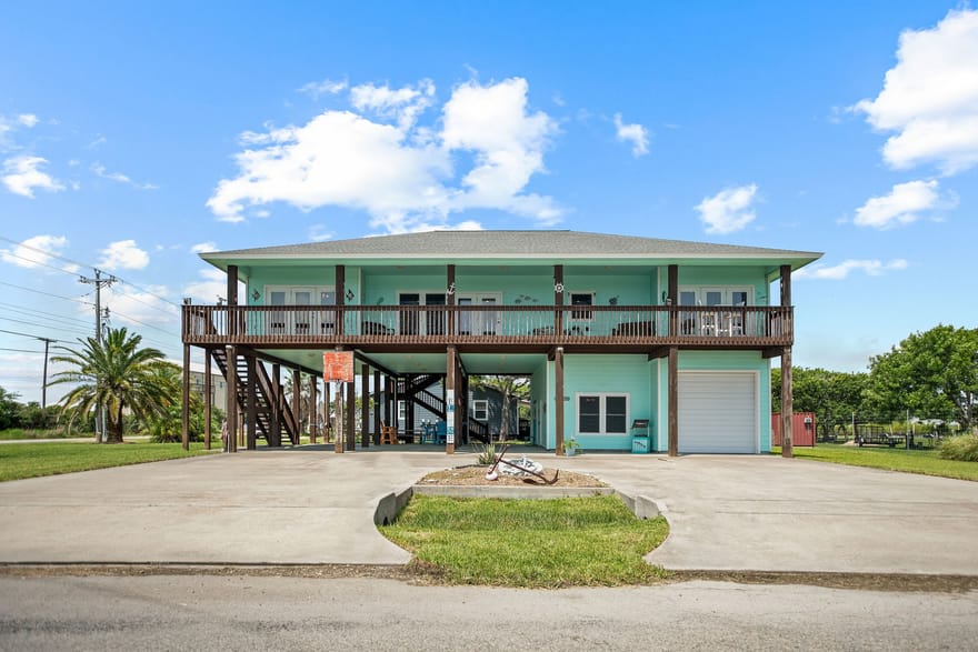 23 Macey Street, Port O Connor, Texas