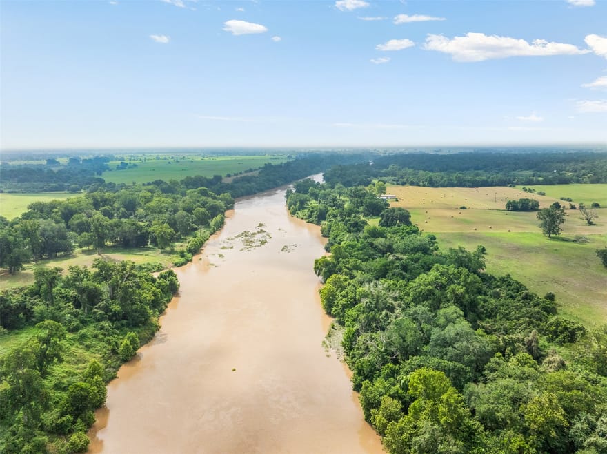 360 Johnson Road, La Grange, Texas