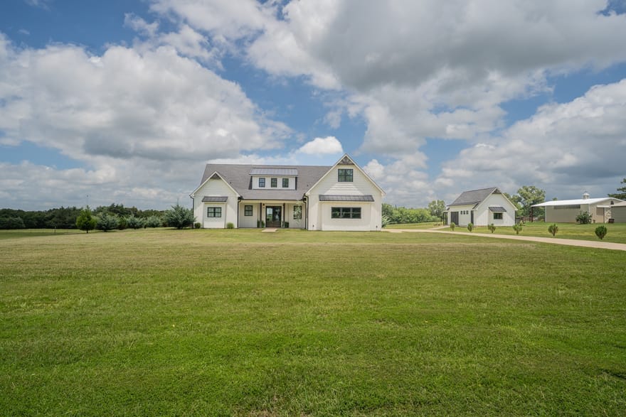 2865 County Road 2310, Sulphur Springs, Texas