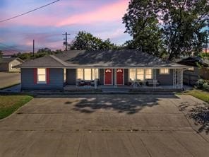 201 S Jones Street, Granbury, Texas