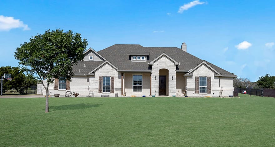 120 Lone Star Way, Godley, Texas