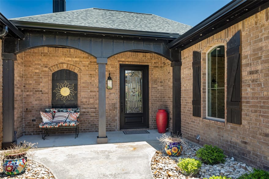 6214 Beretta Court, Granbury, Texas